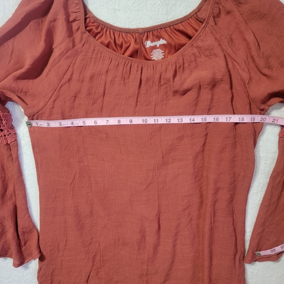 Wrangler Boho Flutter Sleeve Crochet Accent Dress Burnt Orange Rust Color Size M - Picture 11 of 12